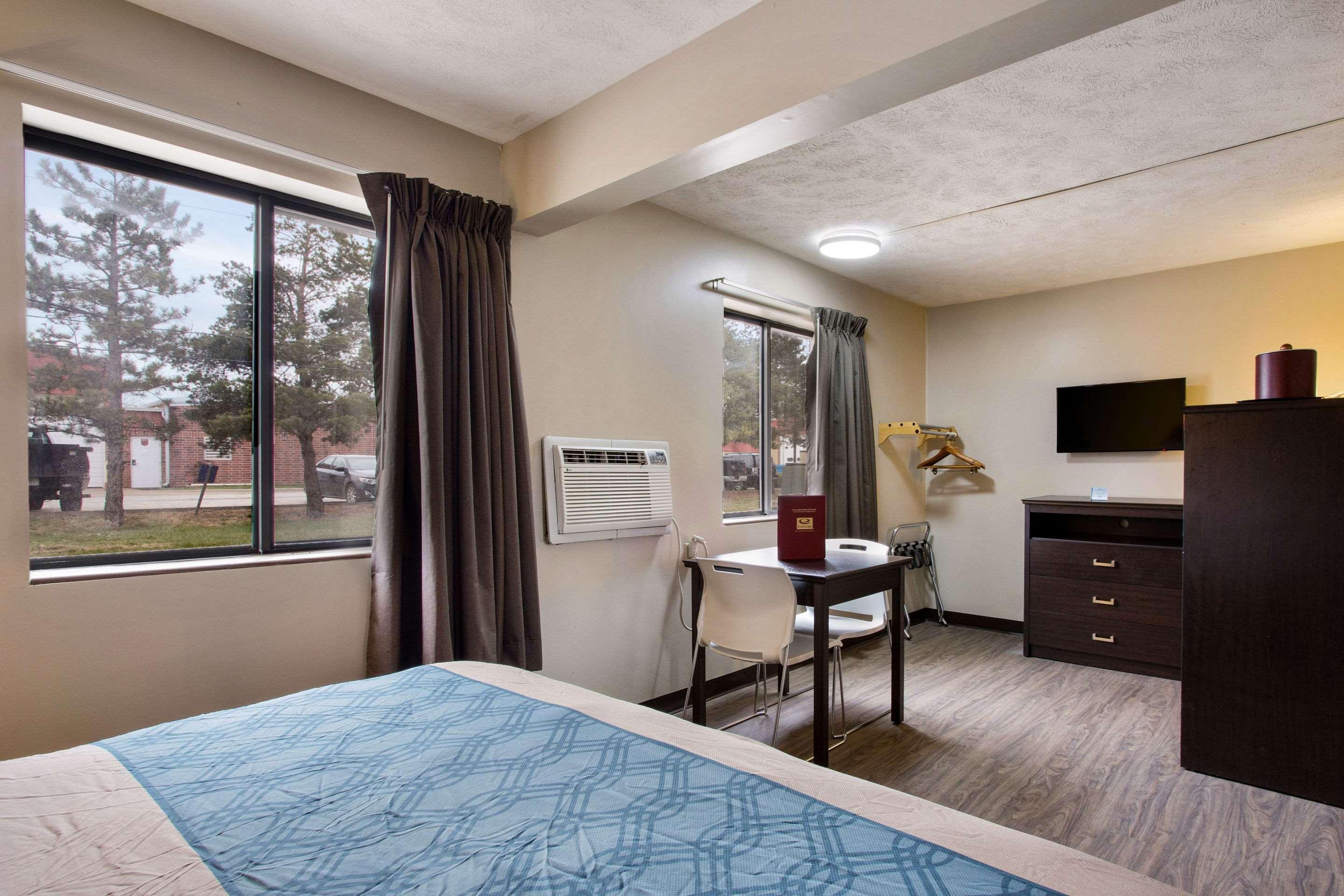 Red Lion Inn & Suites Olathe Kansas City Exterior foto